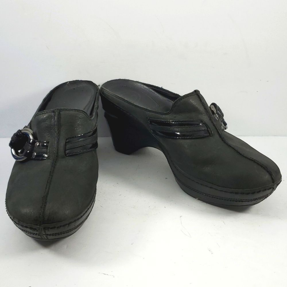 Cole Haan G Series Nike Air Black Leather Mules. Size 7.5AA. S806